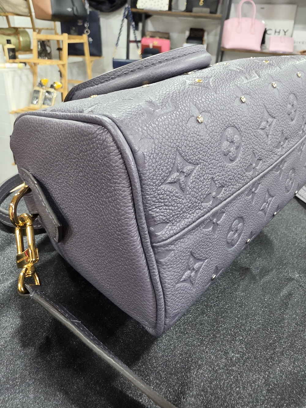 Louis Vuitton Studded Empriente Speedy 20 Bandouliere Limited Edition-Rare - Picture 8 of 16